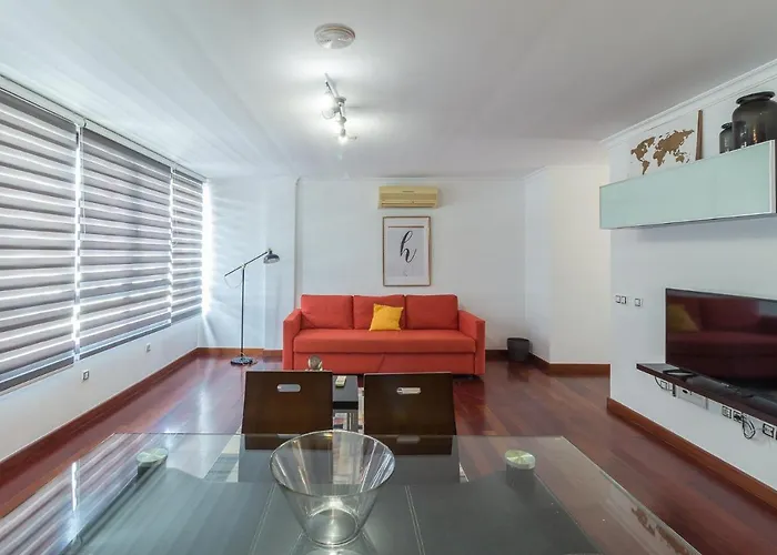 Flatguest Albareda Apartamento *