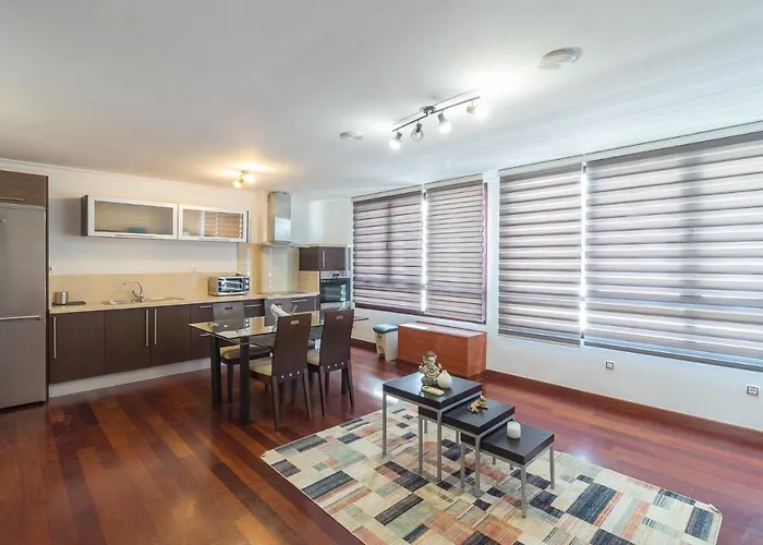 Flatguest Albareda Apartamento *