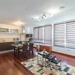 Flatguest Albareda Apartment *