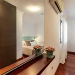 Flatguest Albareda Apartment *