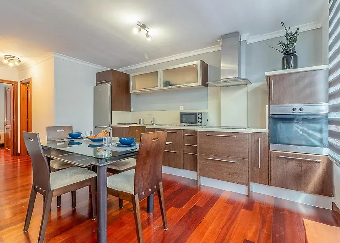 Flatguest Albareda Appartement *