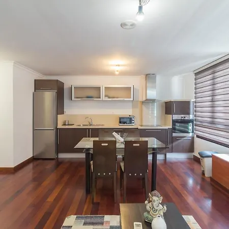Flatguest Albareda