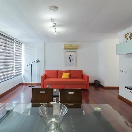 Flatguest Albareda Apartment *